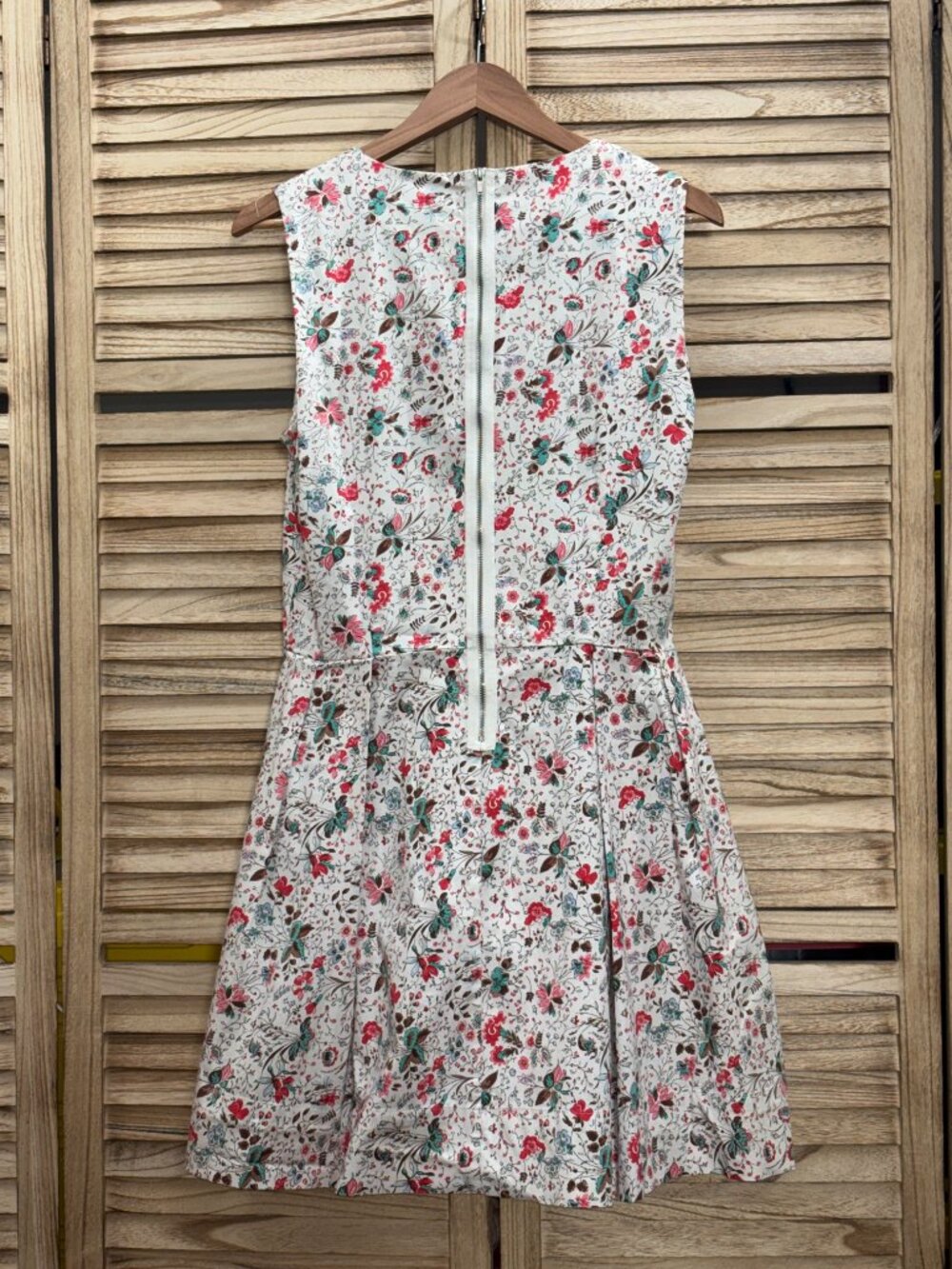 Gap Floral Fit & Flare Midi Dress – Size 12 – Sleeveless with Pockets